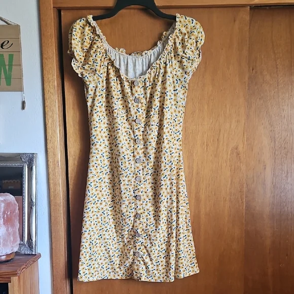 No Boundaries | Dresses | Sunflower Dress Sz Large Jrs | Poshmark